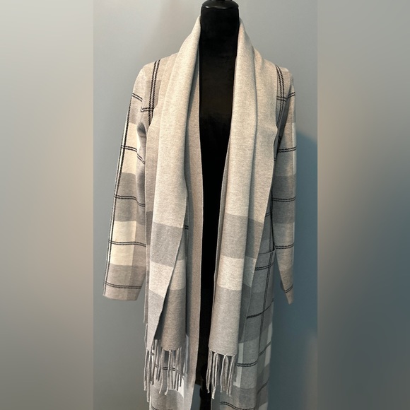 Long Sweater with Matching Detachable Scarf - Picture 3 of 5